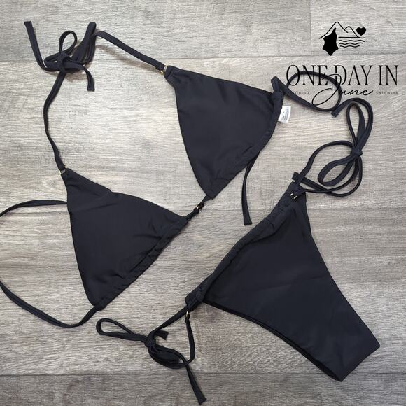 CharmLeaks Halter Tie side Cheeky Bikini Swimsuit Size M - Picture 1 of 4